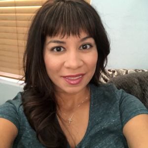 Meet your Posher, Rayna